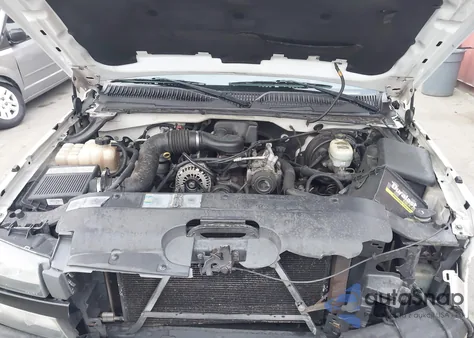 2005 Chevrolet Silverado 1500 from USA, damaged, VIN 1GCEC14X95Z233467